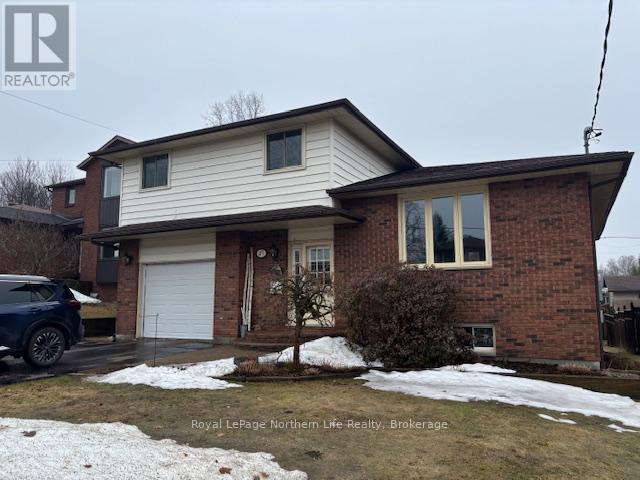 45 SABLE CRESCENT, North Bay (Birchaven), Ontario, P1A3X6 — Photo 44