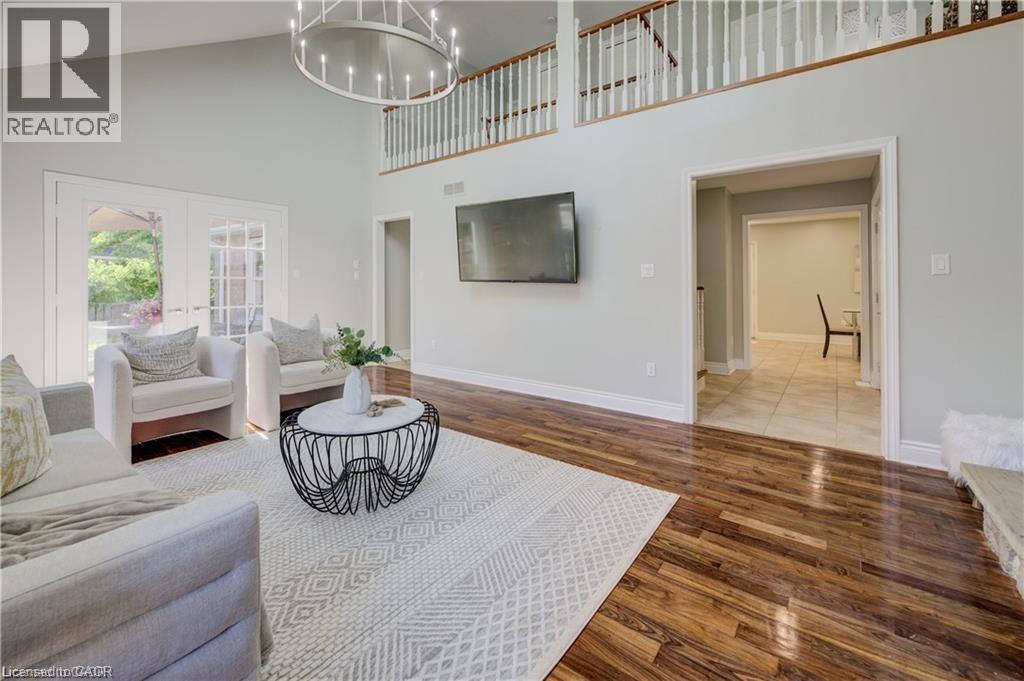 5180 SOUTHGATE Avenue, Niagara Falls, Ontario, L2E7G5 — Photo 3