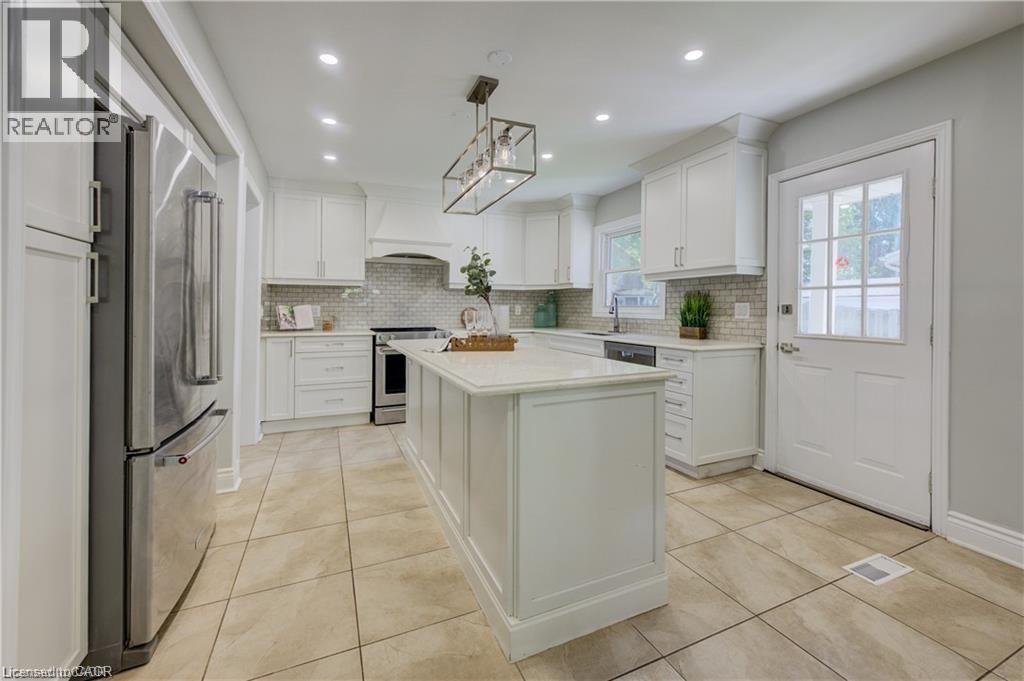 5180 SOUTHGATE Avenue, Niagara Falls, Ontario, L2E7G5 — Photo 6