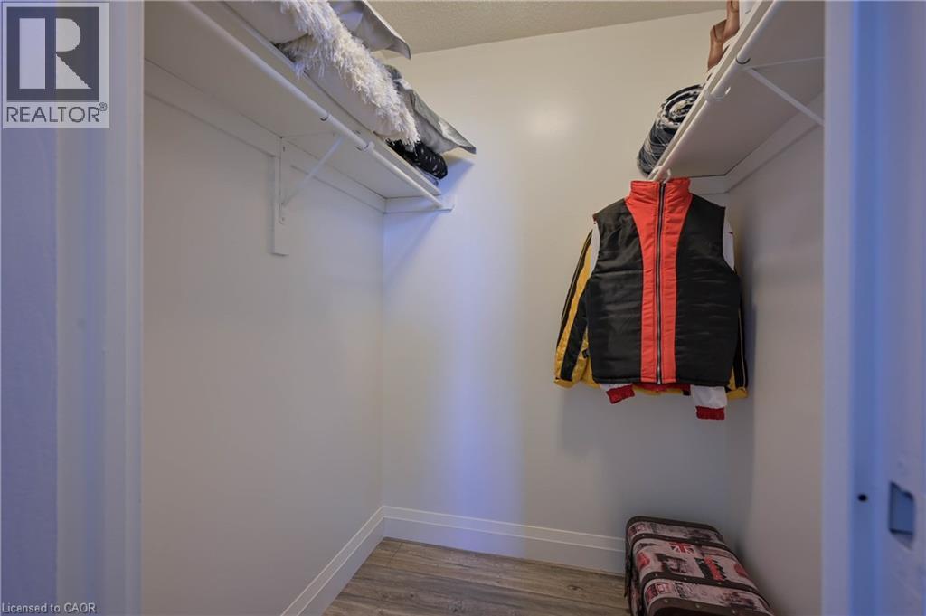 35 GREEN VALLEY Drive Unit# 1612, Kitchener, Ontario, N2P2A5 — Photo 18