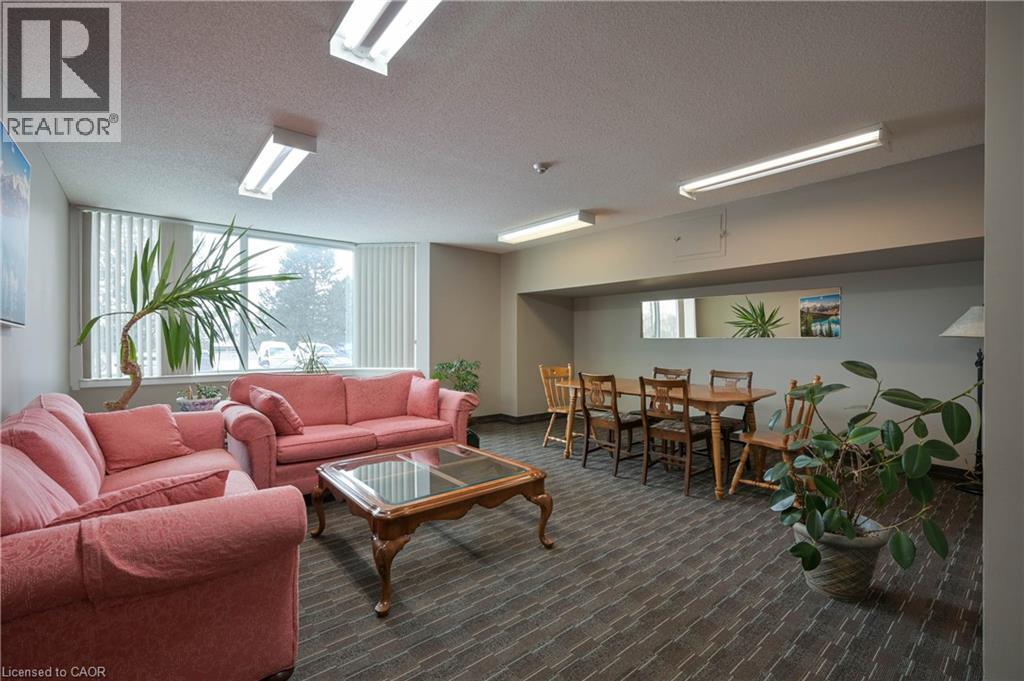 35 GREEN VALLEY Drive Unit# 1612, Kitchener, Ontario, N2P2A5 — Photo 25