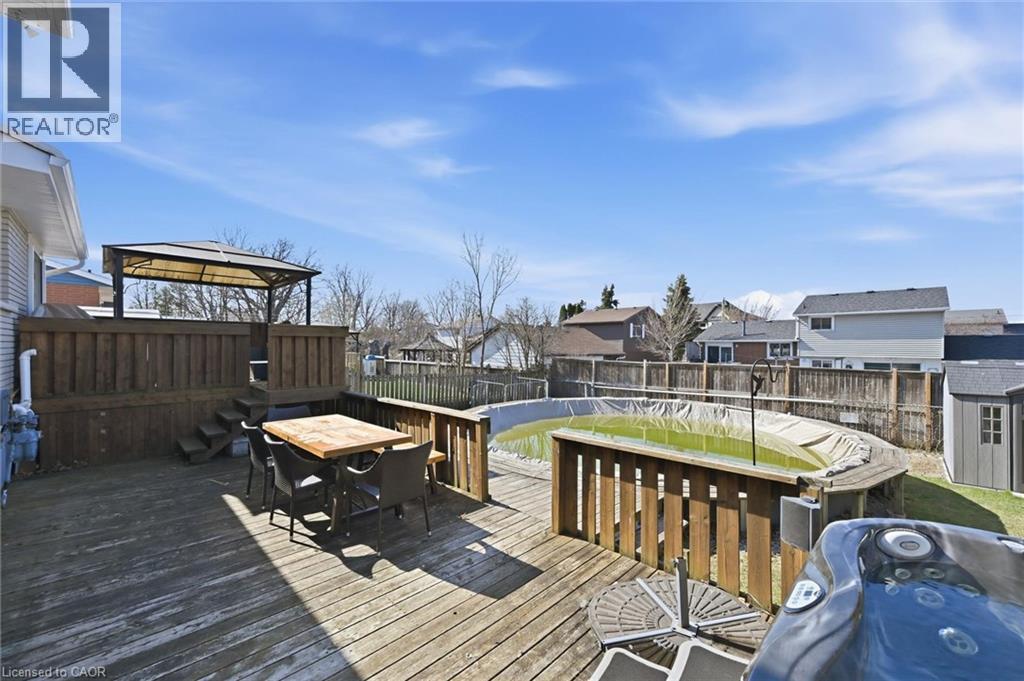 35 VIKING Drive, Grimsby, Ontario, L3M3V2 — Photo 17