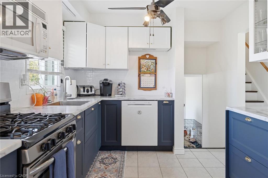 35 VIKING Drive, Grimsby, Ontario, L3M3V2 — Photo 24