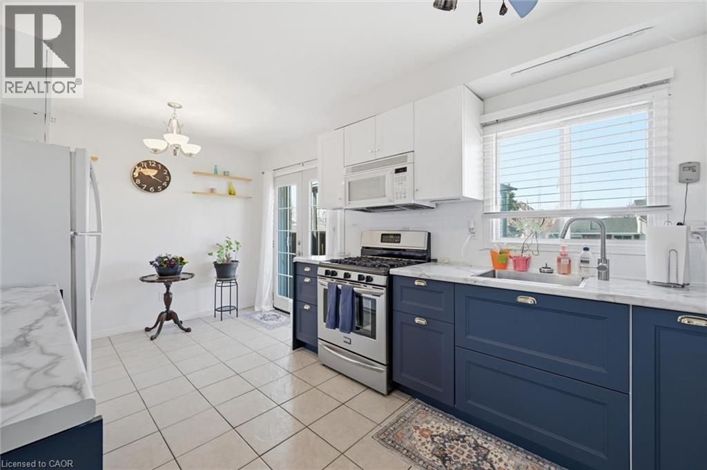 35 VIKING Drive, Grimsby, Ontario, L3M3V2 — Photo 27