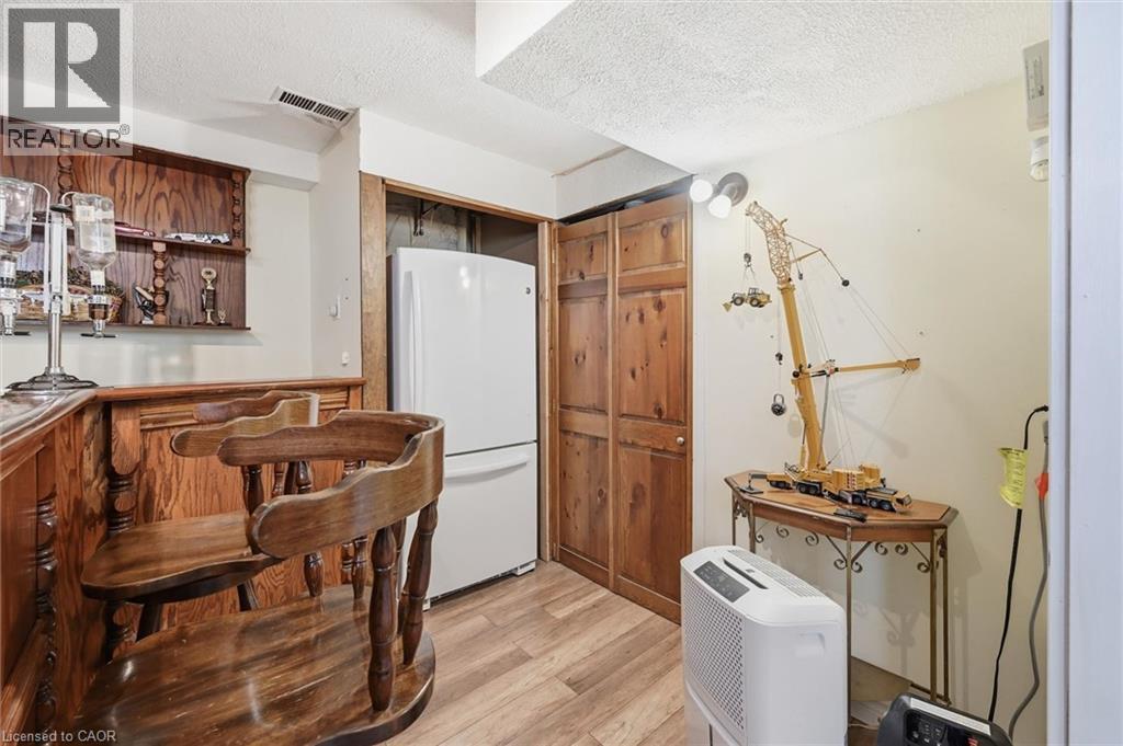 35 VIKING Drive, Grimsby, Ontario, L3M3V2 — Photo 35