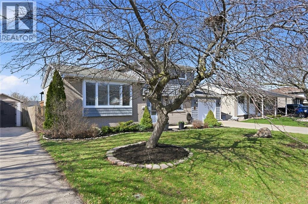 35 VIKING Drive, Grimsby, Ontario, L3M3V2 — Photo 6