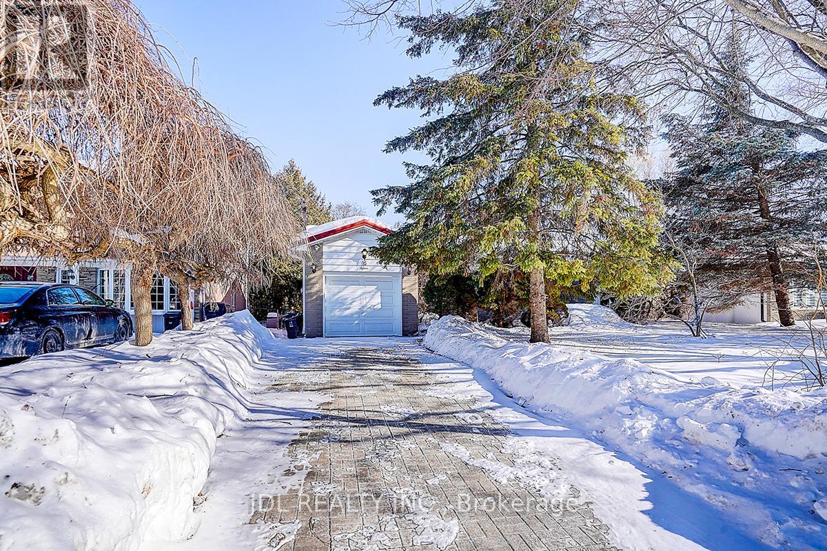 15 CROSSBURN DRIVE, Toronto (Banbury-Don Mills), Ontario, M3B2Z3 — Photo 3
