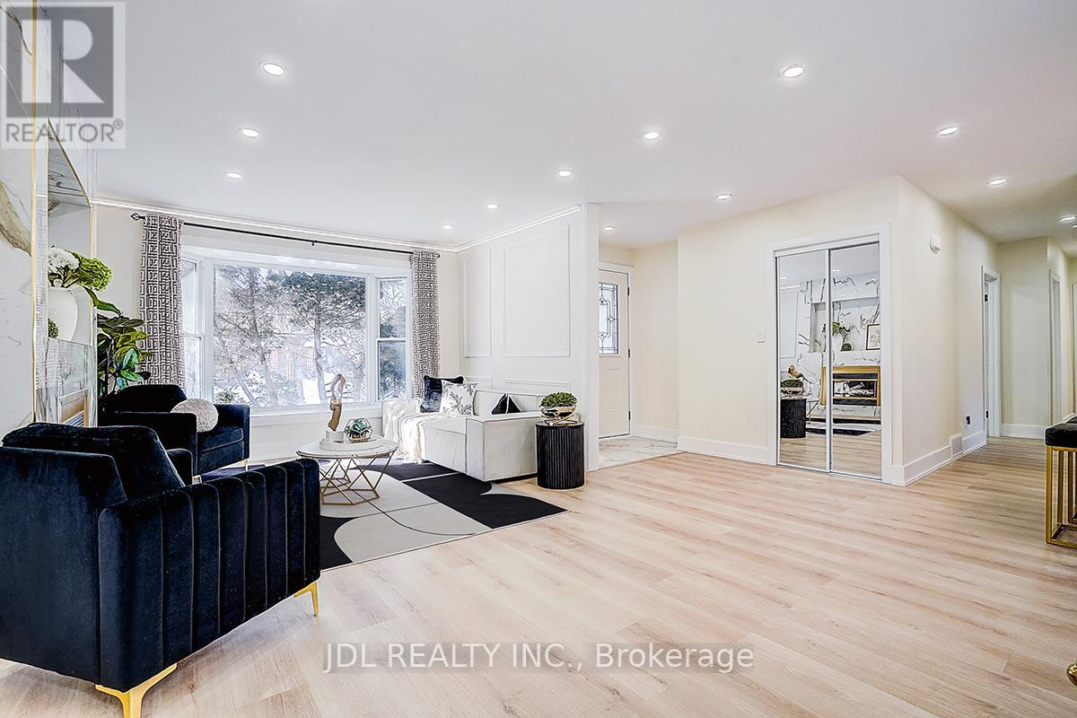 15 CROSSBURN DRIVE, Toronto (Banbury-Don Mills), Ontario, M3B2Z3 — Photo 8