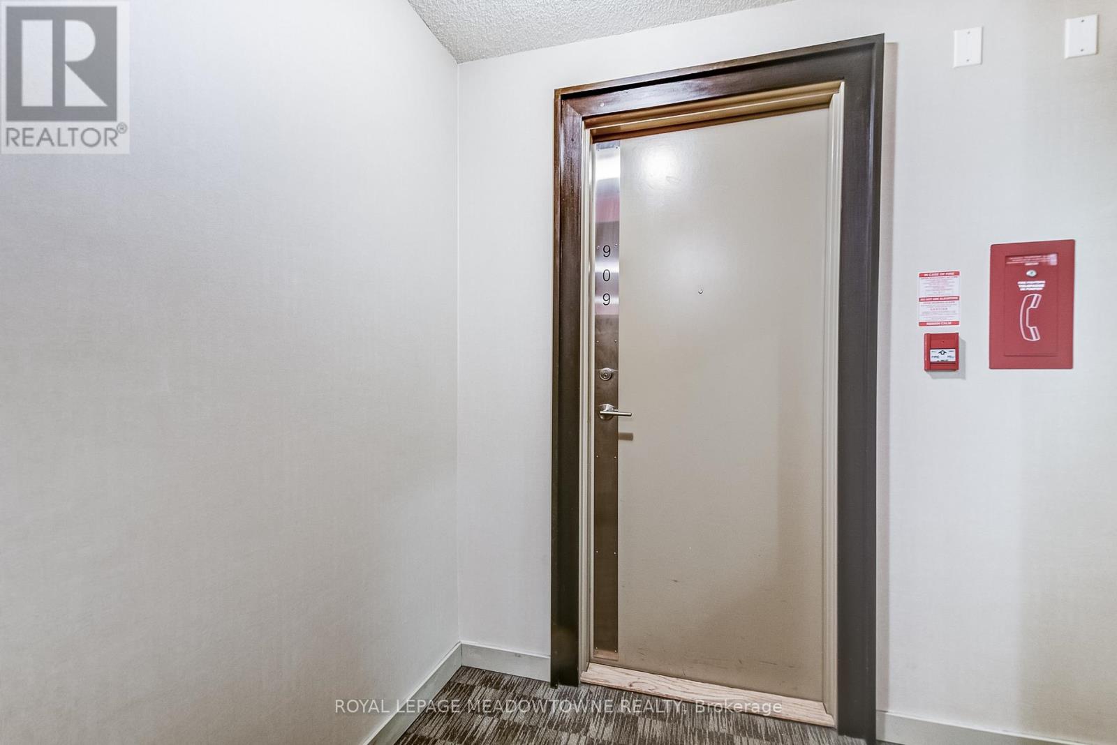 909 - 70 TOWN CENTRE COURT, Toronto (Bendale), Ontario, M1P0B2 — Photo 4