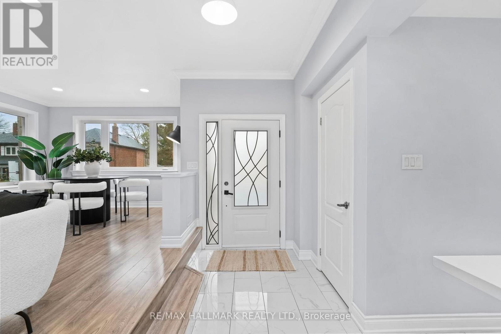 431 BERESFORD AVENUE, Toronto (Runnymede-Bloor West Village), Ontario, M6S3B6 — Photo 2