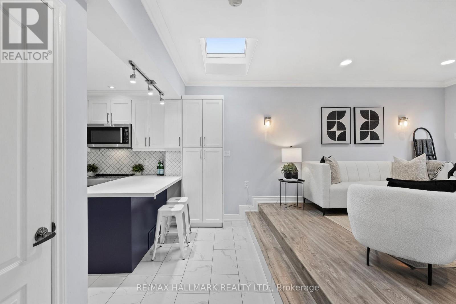 431 BERESFORD AVENUE, Toronto (Runnymede-Bloor West Village), Ontario, M6S3B6 — Photo 5