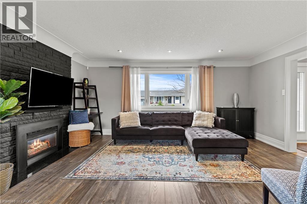 28 BONITA Drive, Hamilton, Ontario, L8G2X3 — Photo 11