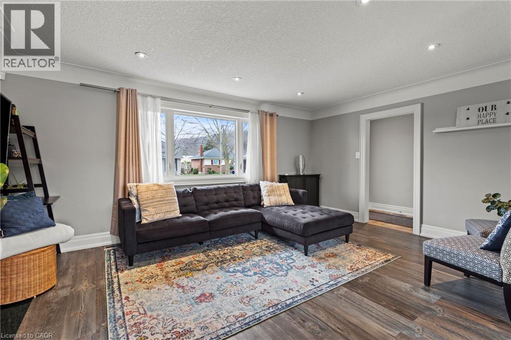 28 BONITA Drive, Hamilton, Ontario, L8G2X3 — Photo 12