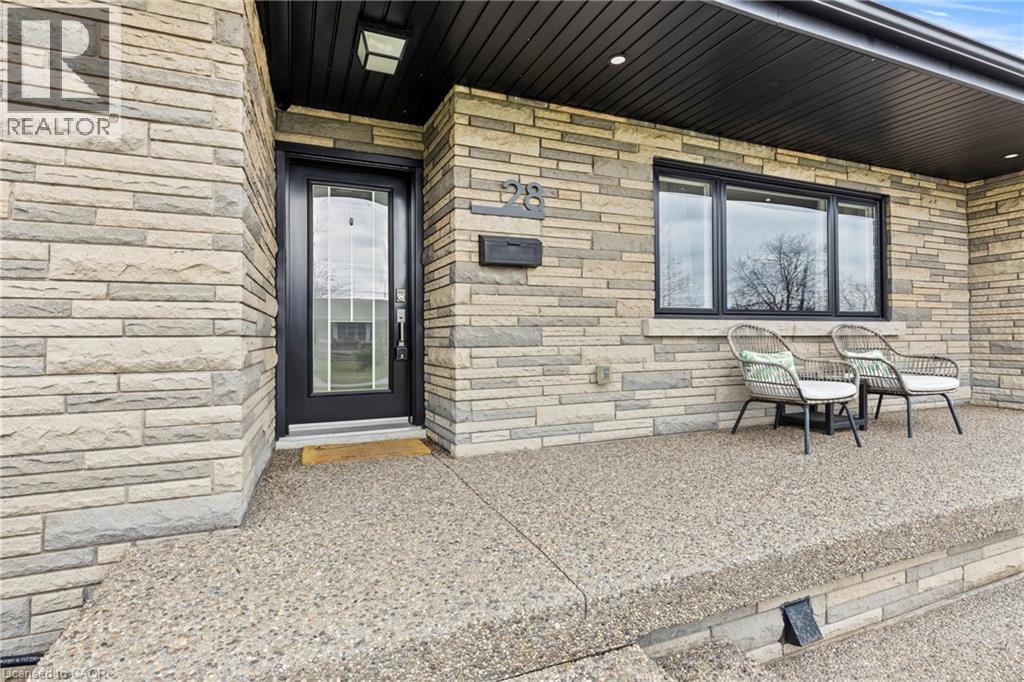 28 BONITA Drive, Hamilton, Ontario, L8G2X3 — Photo 7
