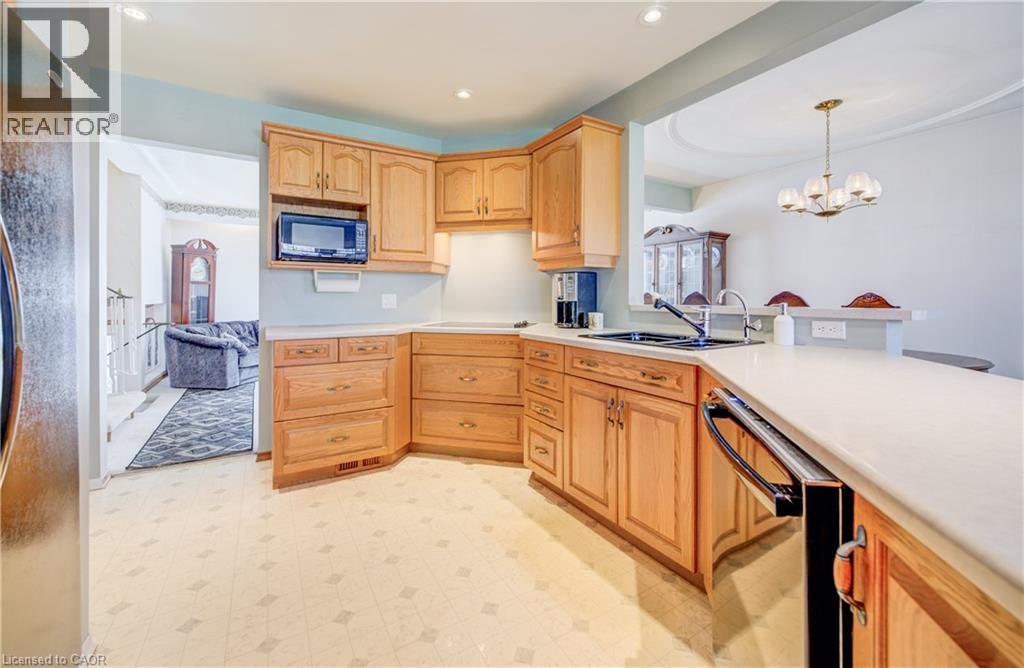 564 GLEN MANOR Boulevard, Waterloo, Ontario, N2L4T6 — Photo 13