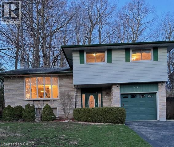 564 GLEN MANOR Boulevard, Waterloo, Ontario, N2L4T6 — Photo 2