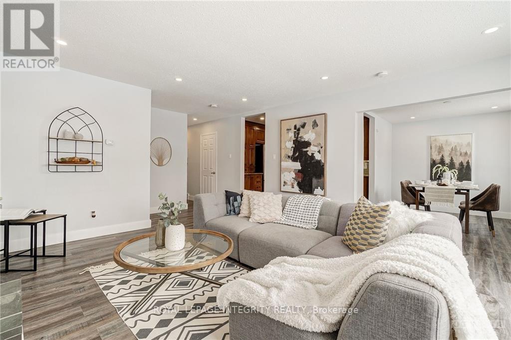 A - 2636 HICKSON CRESCENT, Ottawa, Ontario, K2H6Y6 — Photo 4