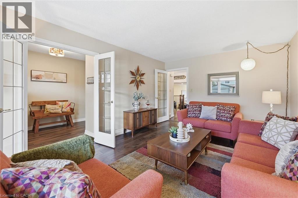 2648 CAVENDISH Drive, Burlington, Ontario, L7P3V7 — Photo 4