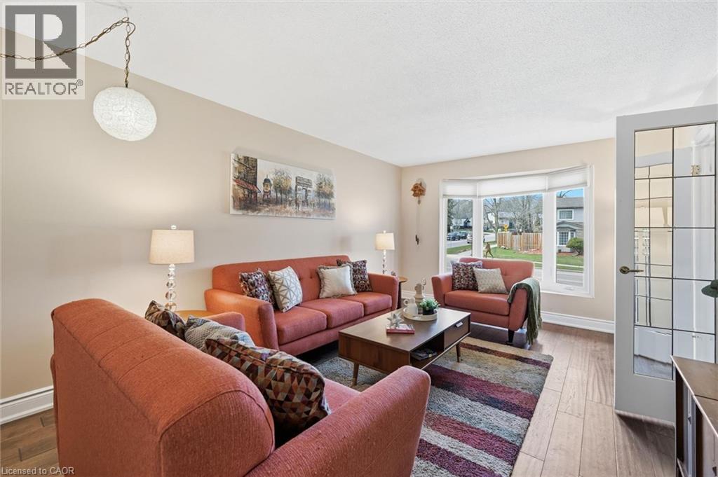 2648 CAVENDISH Drive, Burlington, Ontario, L7P3V7 — Photo 5