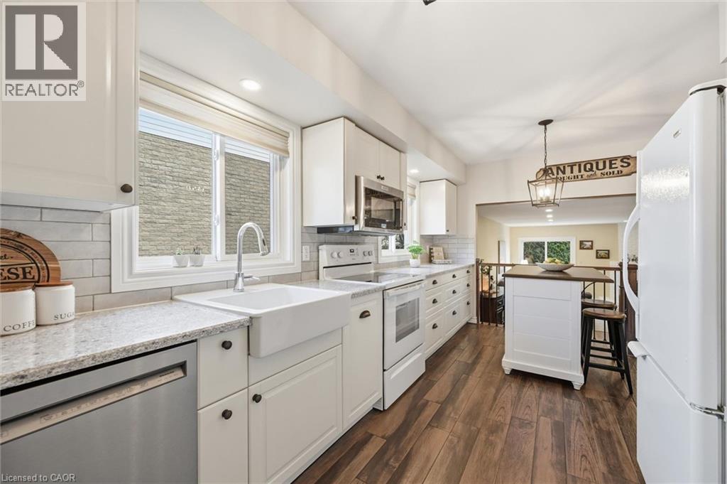 2648 CAVENDISH Drive, Burlington, Ontario, L7P3V7 — Photo 6