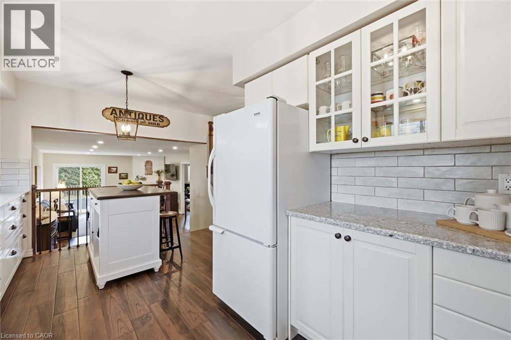 2648 CAVENDISH Drive, Burlington, Ontario, L7P3V7 — Photo 7