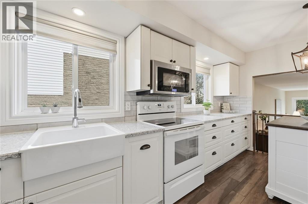 2648 CAVENDISH Drive, Burlington, Ontario, L7P3V7 — Photo 8