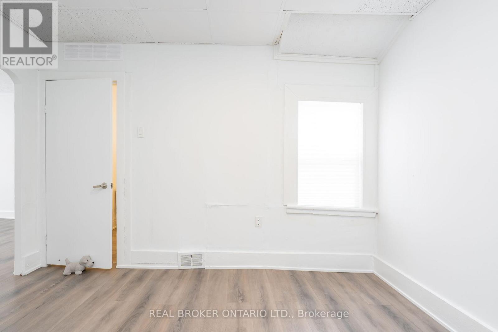 36 & 38 BRUCE STREET, Oshawa (Central), Ontario, L1H1P7 — Photo 9