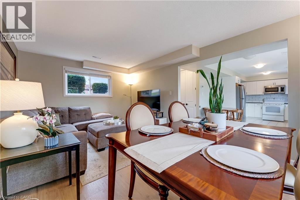 99 CANROBERT Street, Woodstock, Ontario, N4S8X5 — Photo 5