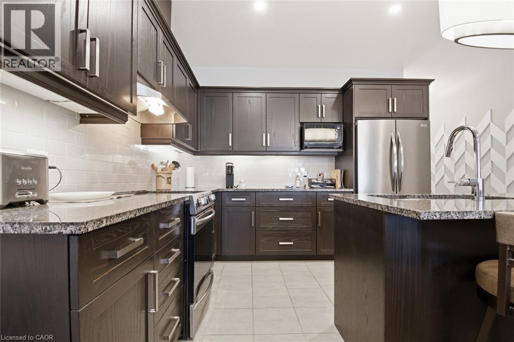 18 BORDEN Trail, Welland, Ontario, L3C0H1 — Photo 10