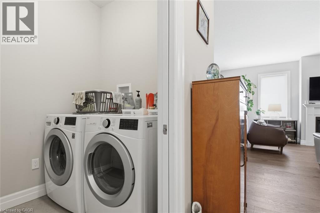 18 BORDEN Trail, Welland, Ontario, L3C0H1 — Photo 12