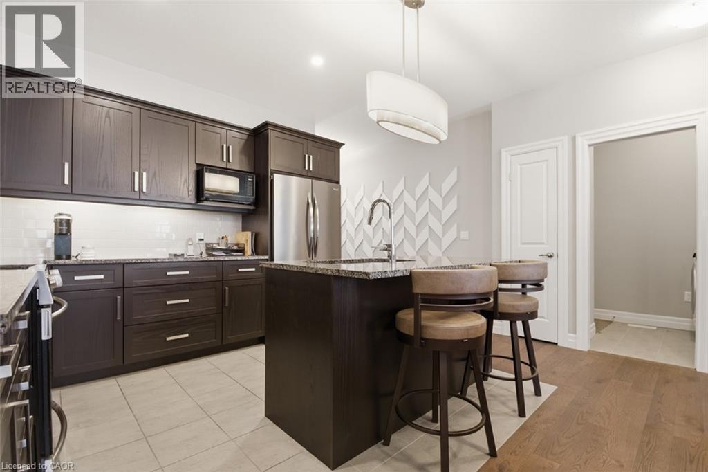 18 BORDEN Trail, Welland, Ontario, L3C0H1 — Photo 14