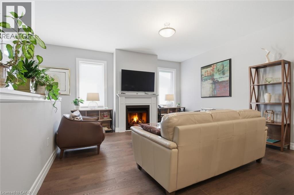 18 BORDEN Trail, Welland, Ontario, L3C0H1 — Photo 16