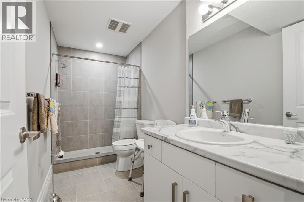 18 BORDEN Trail, Welland, Ontario, L3C0H1 — Photo 26