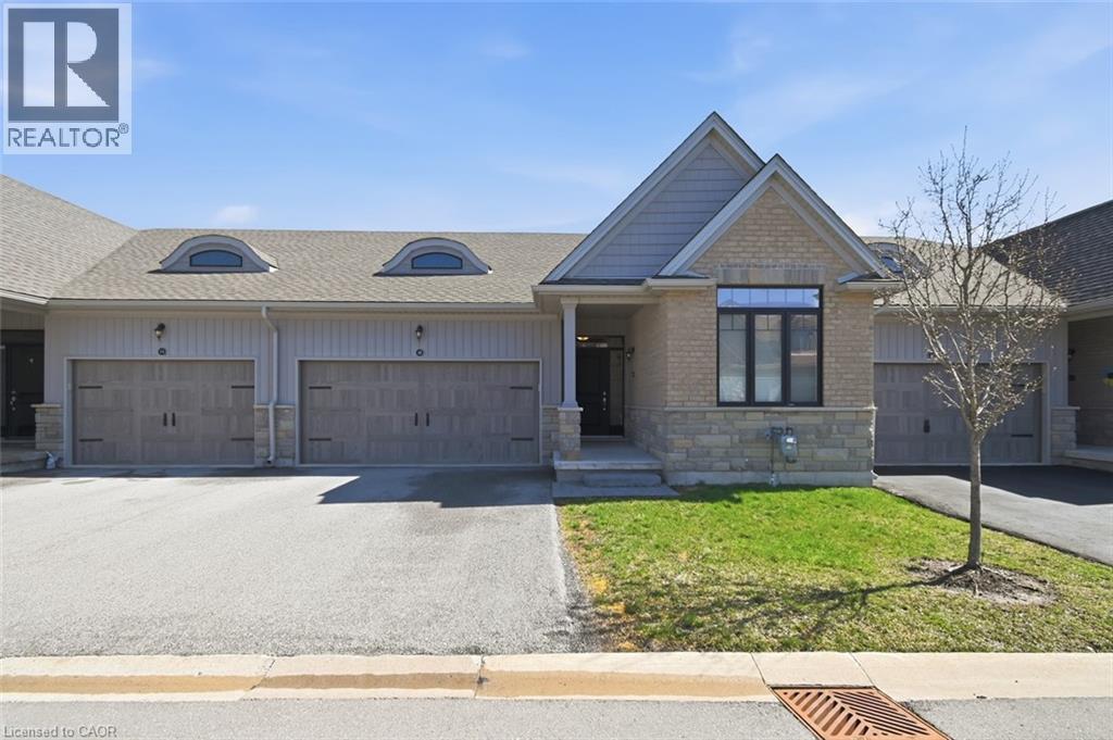 18 BORDEN Trail, Welland, Ontario, L3C0H1 — Photo 3
