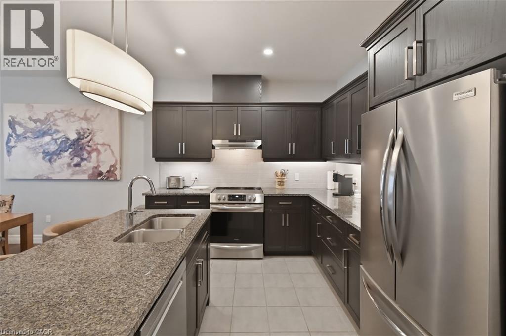 18 BORDEN Trail, Welland, Ontario, L3C0H1 — Photo 35