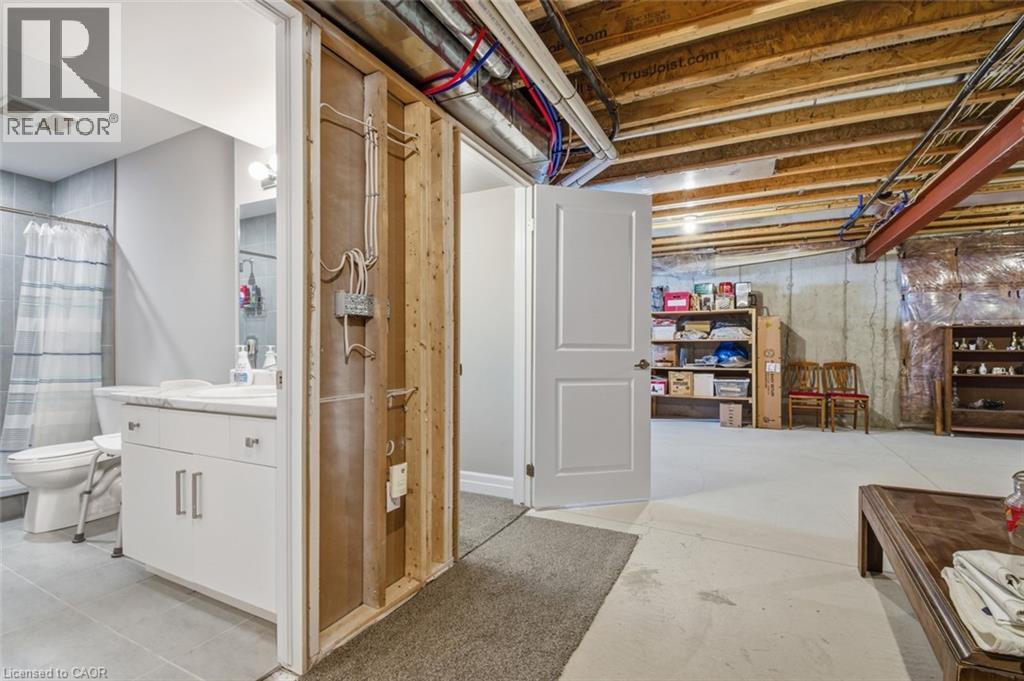 18 BORDEN Trail, Welland, Ontario, L3C0H1 — Photo 44