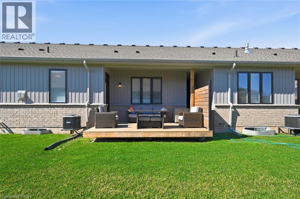 18 BORDEN Trail, Welland, Ontario, L3C0H1 — Photo 48