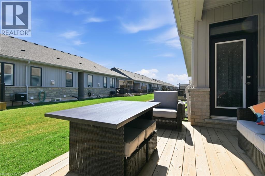 18 BORDEN Trail, Welland, Ontario, L3C0H1 — Photo 50