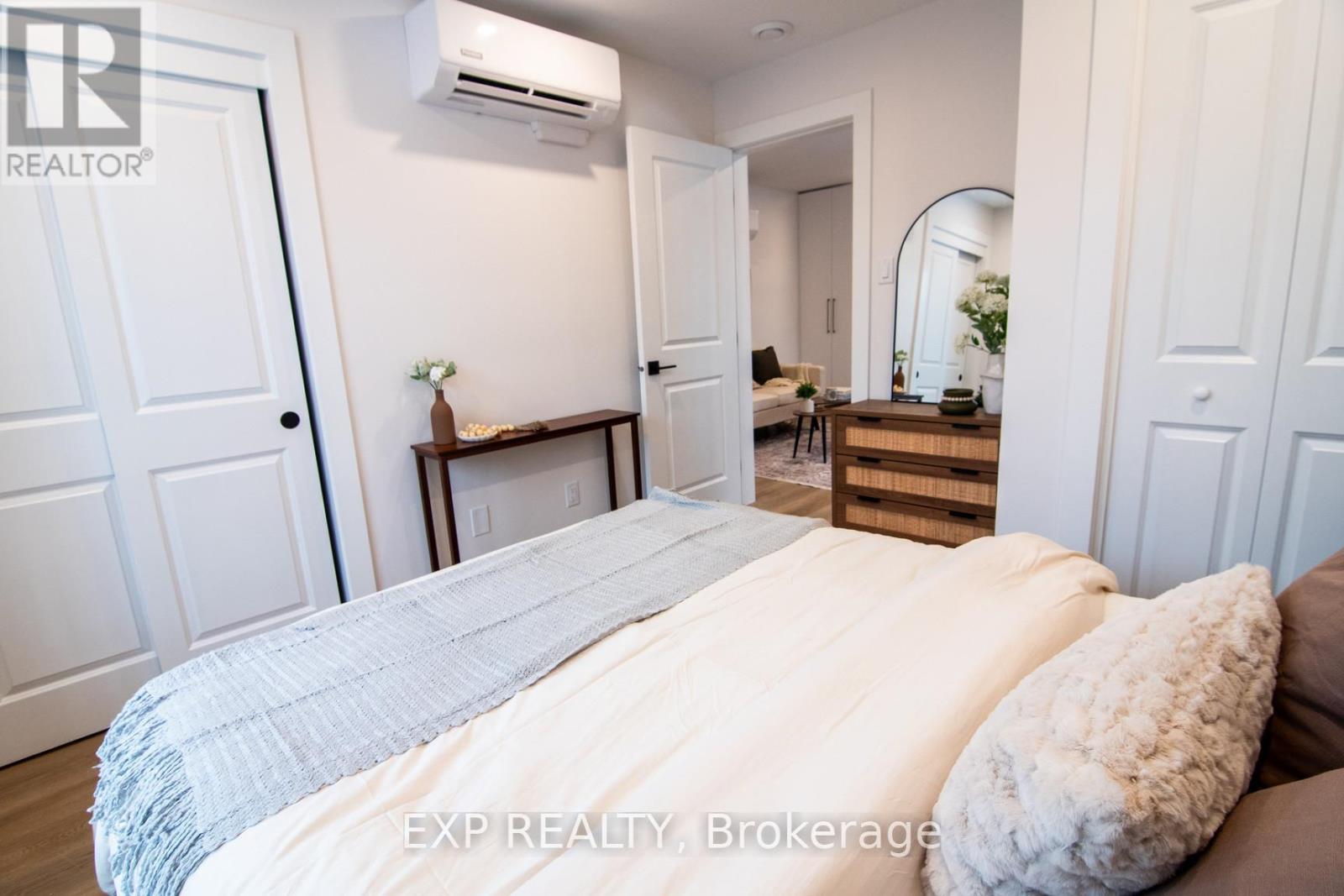 142 YOUNG STREET, Ottawa, Ontario, K1Y3P9 — Photo 8