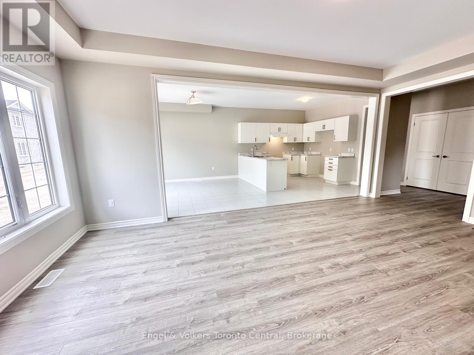 209 CLIPPER DRIVE, Clearview (Stayner), Ontario, L0M1S0 — Photo 11