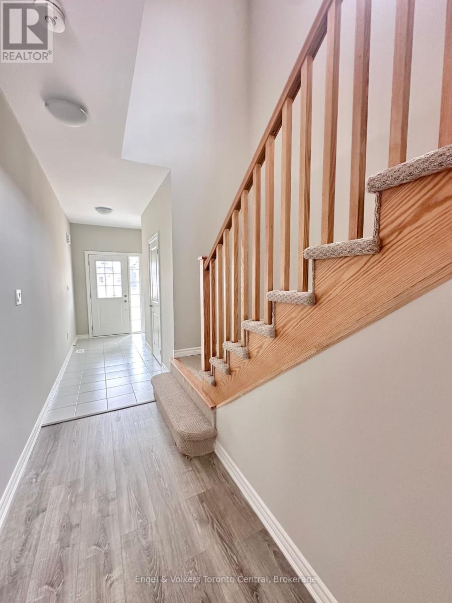 209 CLIPPER DRIVE, Clearview (Stayner), Ontario, L0M1S0 — Photo 9