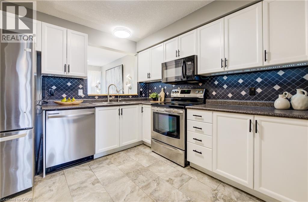 444 ANNAPOLIS Court, Waterloo, Ontario, N2K4E7 — Photo 10