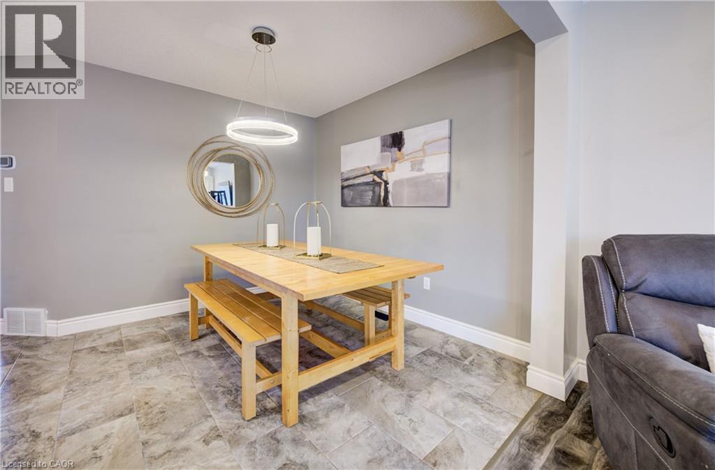 444 ANNAPOLIS Court, Waterloo, Ontario, N2K4E7 — Photo 7