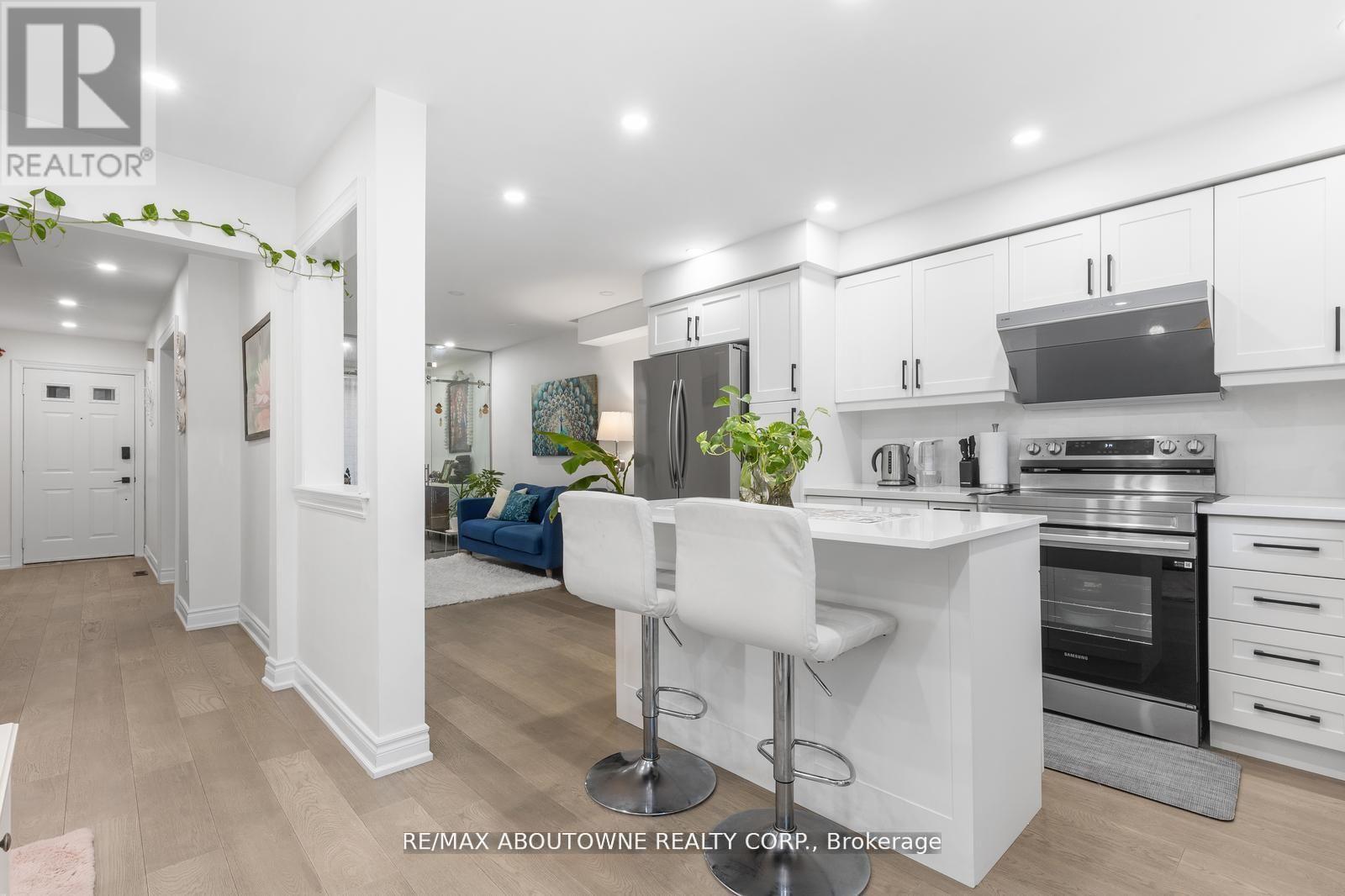 1118 AVONDALE DRIVE, Oakville (WC Wedgewood Creek), Ontario, L6H5L4 — Photo 12