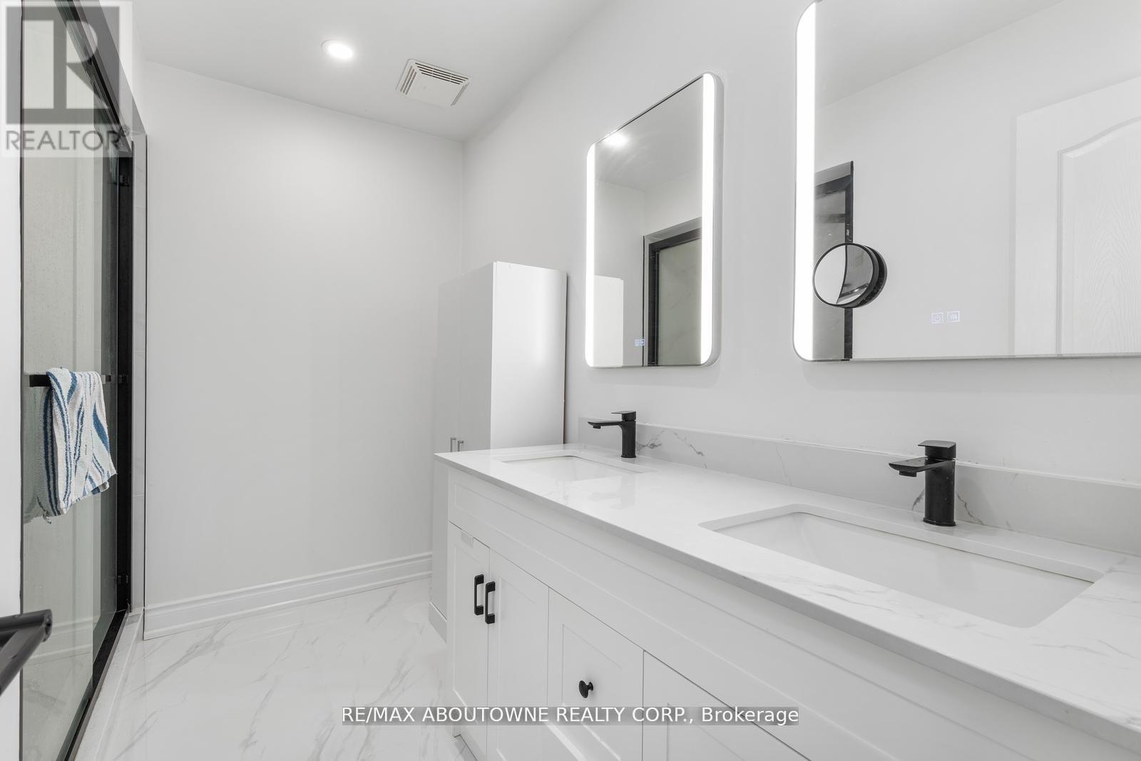 1118 AVONDALE DRIVE, Oakville (WC Wedgewood Creek), Ontario, L6H5L4 — Photo 23