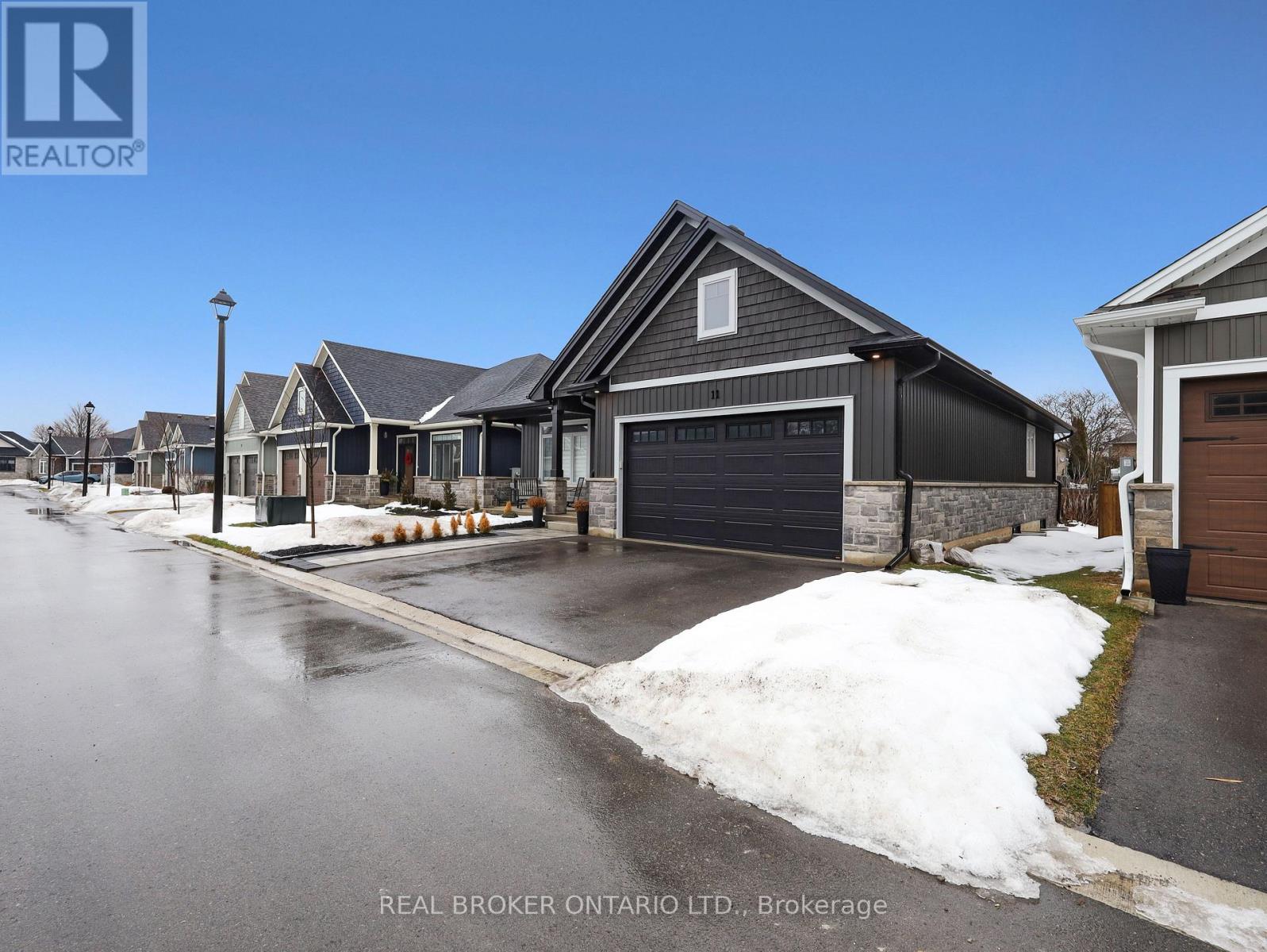 11 - 68 CEDAR STREET, Brant (Paris), Ontario, N3L0L4 — Photo 2