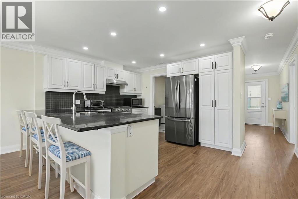 22 SISTER KERN Terrace, Hamilton, Ontario, L9B2M1 — Photo 12