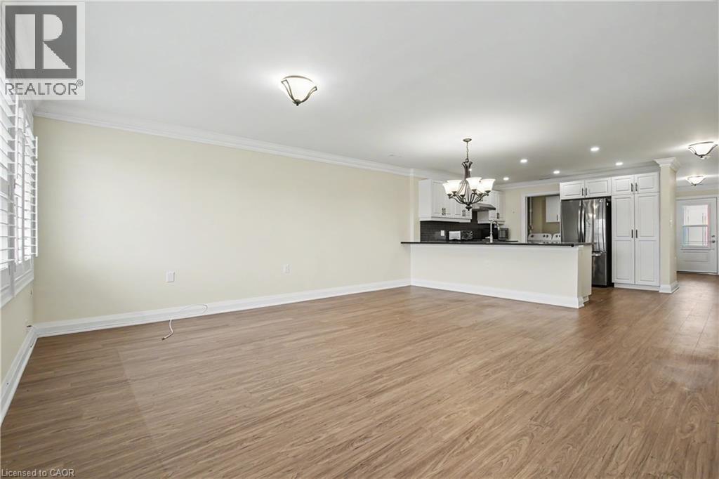 22 SISTER KERN Terrace, Hamilton, Ontario, L9B2M1 — Photo 18