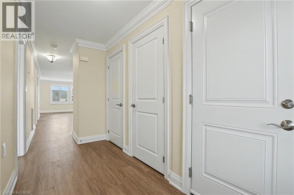 22 SISTER KERN Terrace, Hamilton, Ontario, L9B2M1 — Photo 5