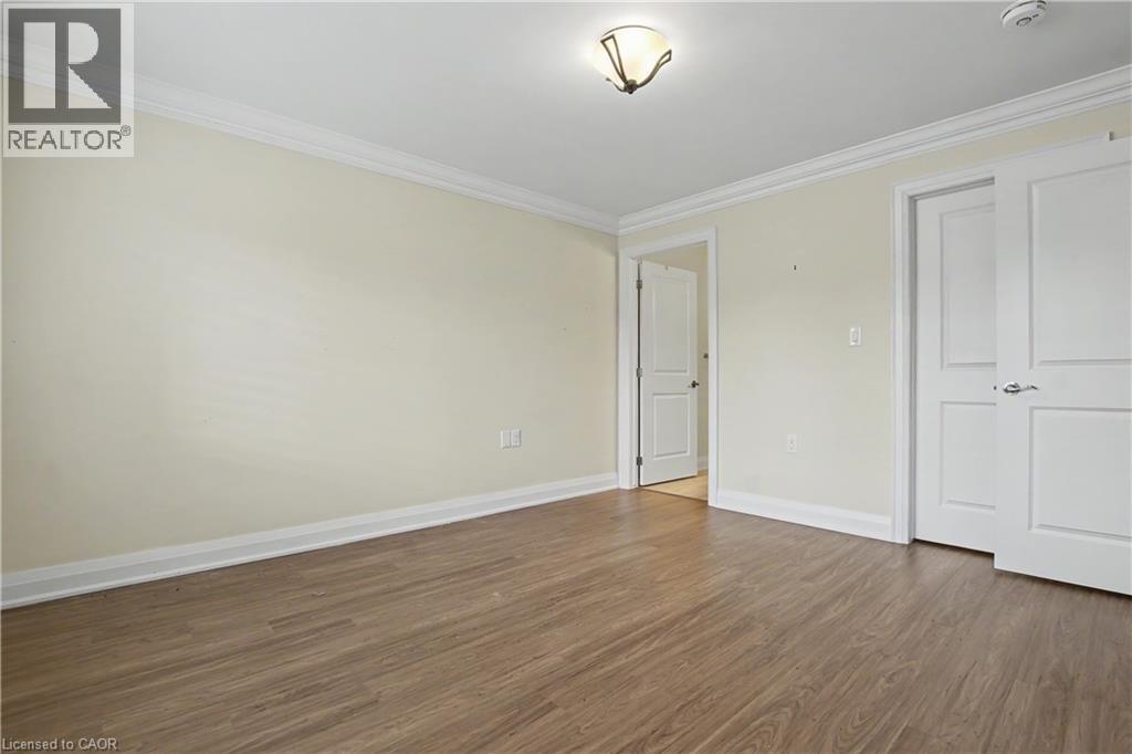 22 SISTER KERN Terrace, Hamilton, Ontario, L9B2M1 — Photo 7